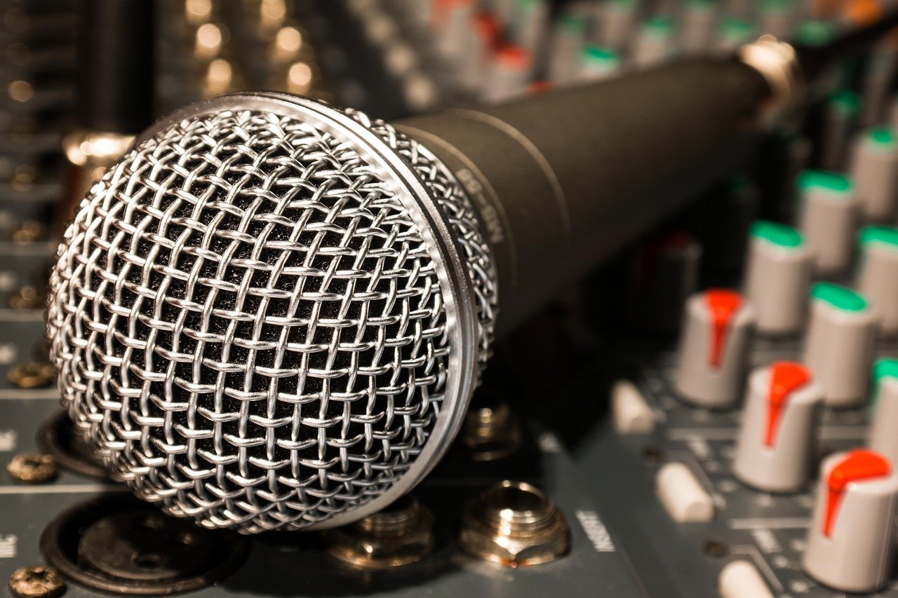 microphone, mixer, cable-626618.jpg